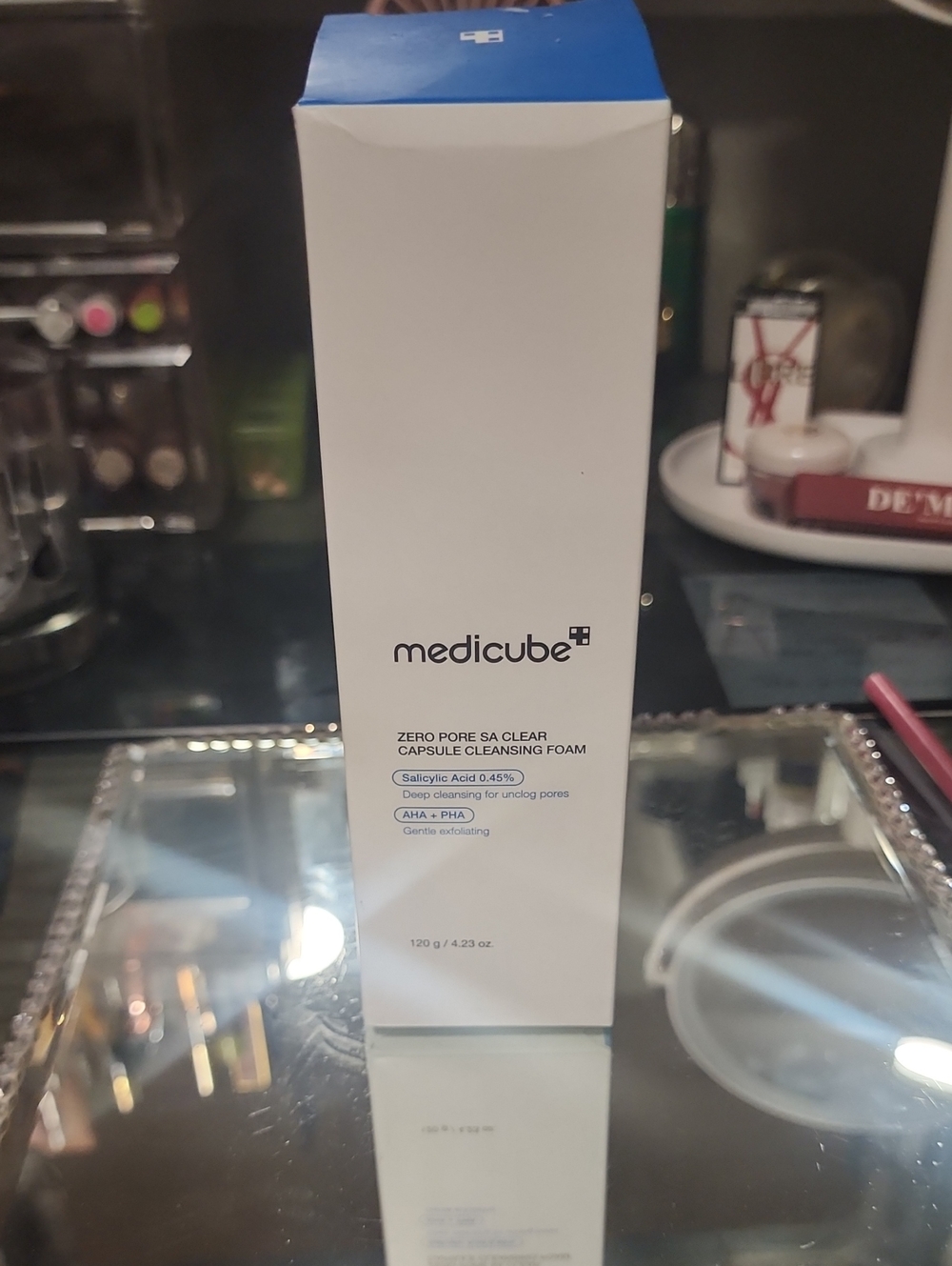 Medicube White Zero Pore SA Clear Capsule Cleansing Foam — Exfoliating Cleanser